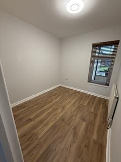 undefined, High Road, Buckhurst Hill IG9