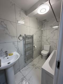 undefined, High Road, Buckhurst Hill IG9