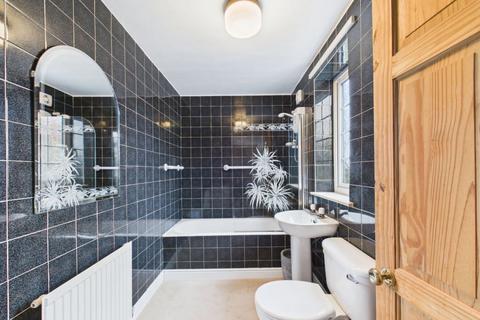 4 bedroom cottage for sale, 14 Eskdaleside, Sleights