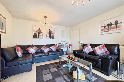 3 bedroom apartment for sale, Medina View, East Cowes, Isle of Wight