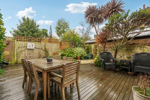 3 bedroom semi-detached house to rent, Stamford Brook Road, Hammersmith W6