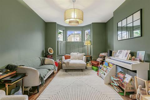 4 bedroom semi-detached house for sale, Canbury Park Road, Kingston Upon Thames KT2