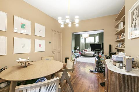 4 bedroom semi-detached house for sale, Canbury Park Road, Kingston Upon Thames KT2