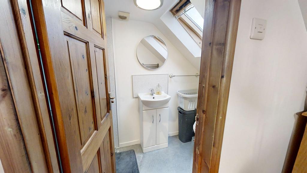 Shower Room (FF)