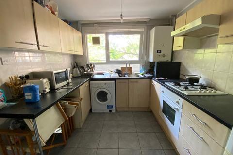 undefined, Yelverton Road, London SW11