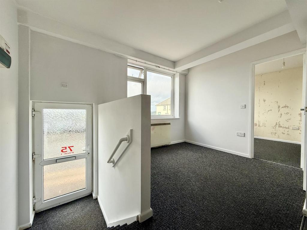 75 Kitch Lounge.jpg