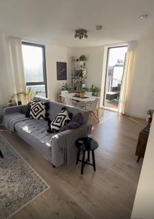 2 bedroom apartment to rent, Verney Road