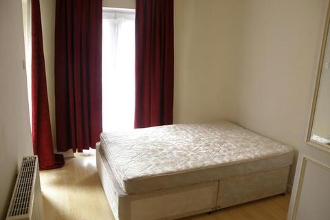 undefined, Thames Court, Reading RG1