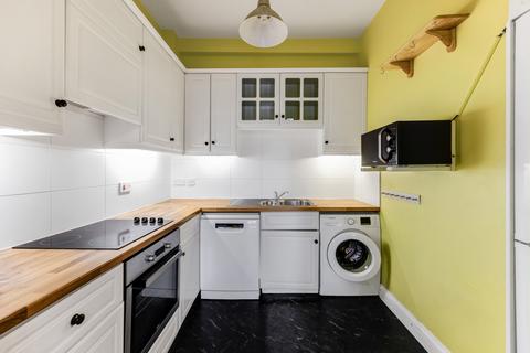 2 bedroom flat for sale, Shepherds Hill, Highgate, N6