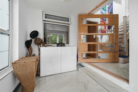 4 bedroom detached house for sale, Coltshill Drive, Swansea