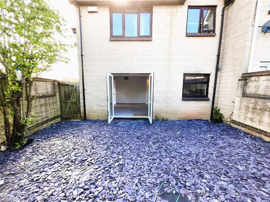 Back garden 1.jpeg