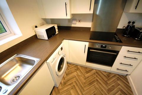 undefined, Flat 2, 43 Heroes Drive, B29 6US