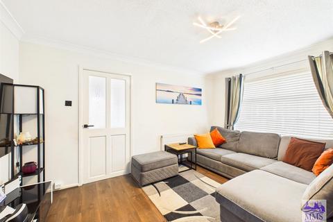 undefined, Dogwood Close, Chatham