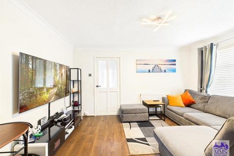 1 bedroom end of terrace house for sale, Dogwood Close, Chatham