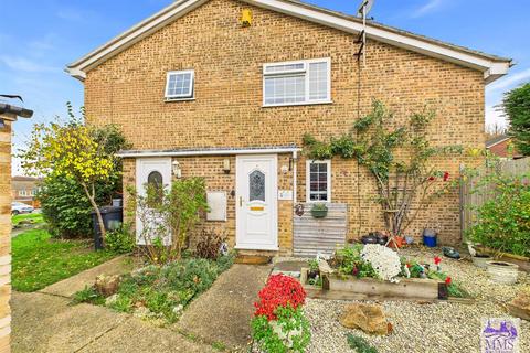 1 bedroom end of terrace house for sale, Dogwood Close, Chatham