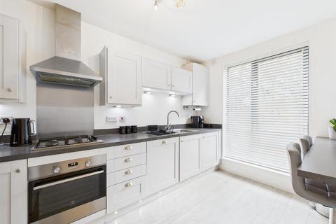 3 bedroom detached house for sale, Cane Hill Drive, Coulsdon CR5