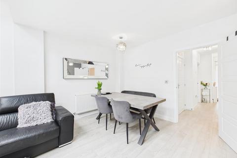 3 bedroom detached house for sale, Cane Hill Drive, Coulsdon CR5