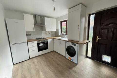 2 bedroom house to rent, Forester Drive, Stalybridge