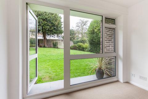 undefined, Warwick Road, Redhill, RH1