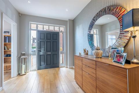 5 bedroom detached house for sale, Brook Farm Close, Bishop's Stortford