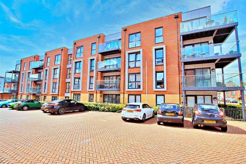 2 bedroom flat for sale, Darwin House,Holmesley Road, Borehamwood