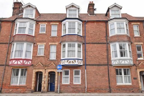 1 bedroom ground floor flat to rent, Prince Of Wales Road, Cromer