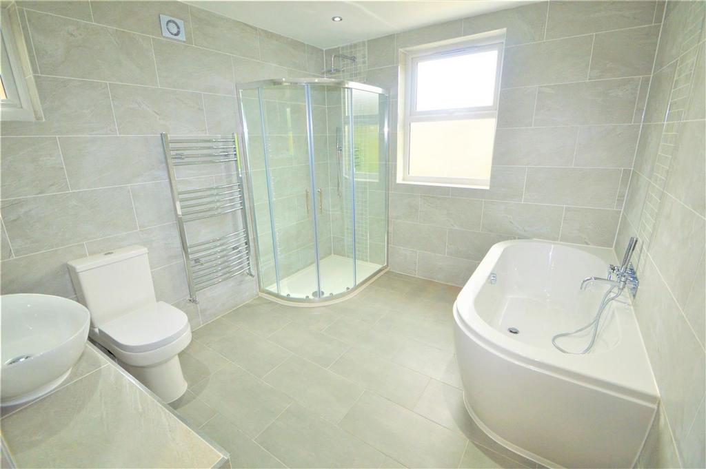 Bath/shower room