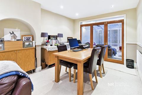 undefined, Bolton Road, Chessington, Surrey. KT9
