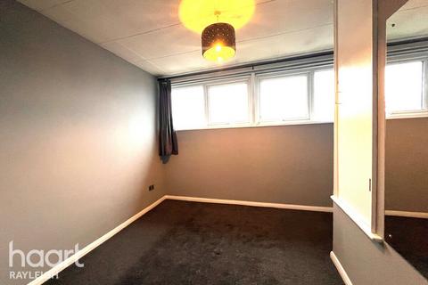 4 bedroom terraced house to rent, Shepeshall, Basildon