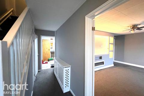 4 bedroom terraced house to rent, Shepeshall, Basildon
