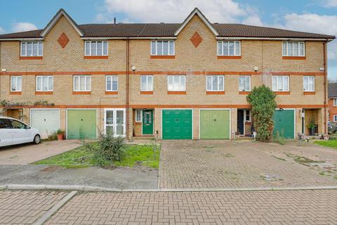 Rossington Close, Enfield