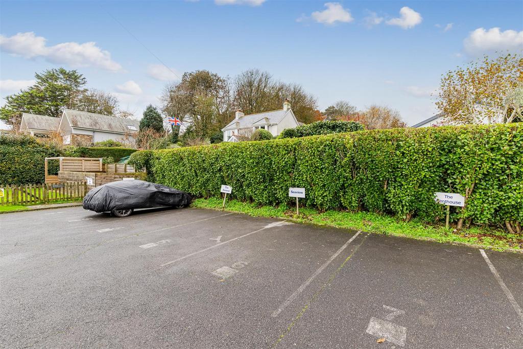 A04 - 6 Endsleigh Court, Stoke Fleming - 251111.jp