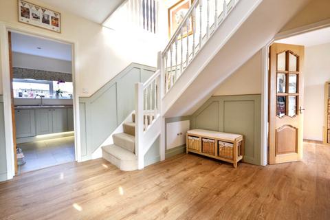 undefined, Twyning Green, Tewkesbury, Gloucestershire