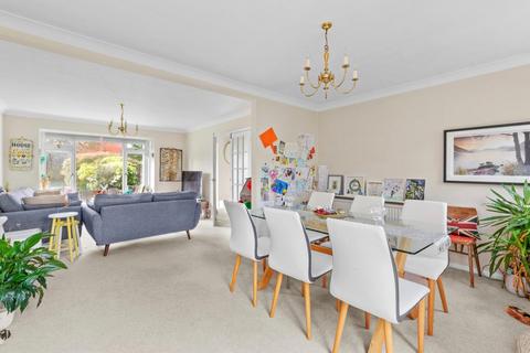 undefined, Devonshire Close, Amersham, Buckinghamshire, HP6 5JG