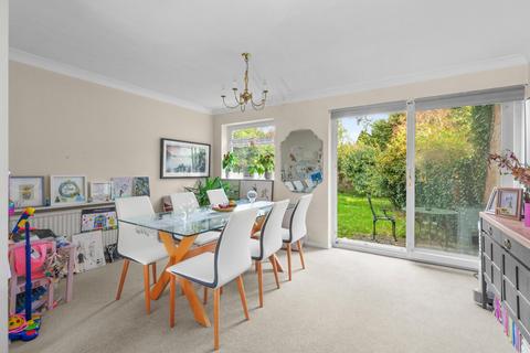 undefined, Devonshire Close, Amersham, Buckinghamshire, HP6 5JG