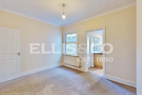 undefined, Orchard Road, Brentford, TW8