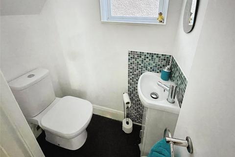 4 bedroom semi-detached house for sale, Carlton Road, Gidea Park, Romford, RM2