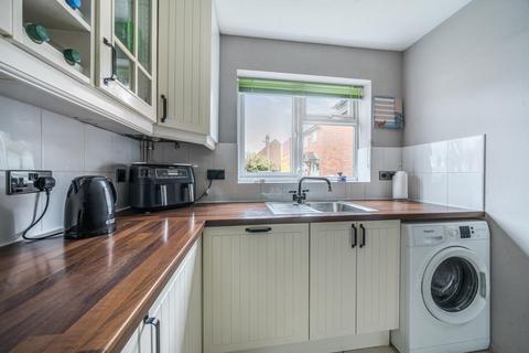 undefined, Thatcham,  Berkshire,  RG19