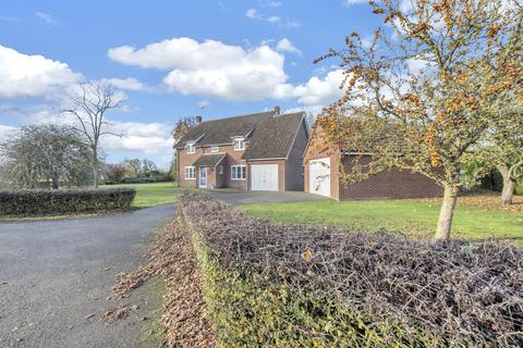 4 bedroom detached house for sale, Daisy Green, Great Ashfield