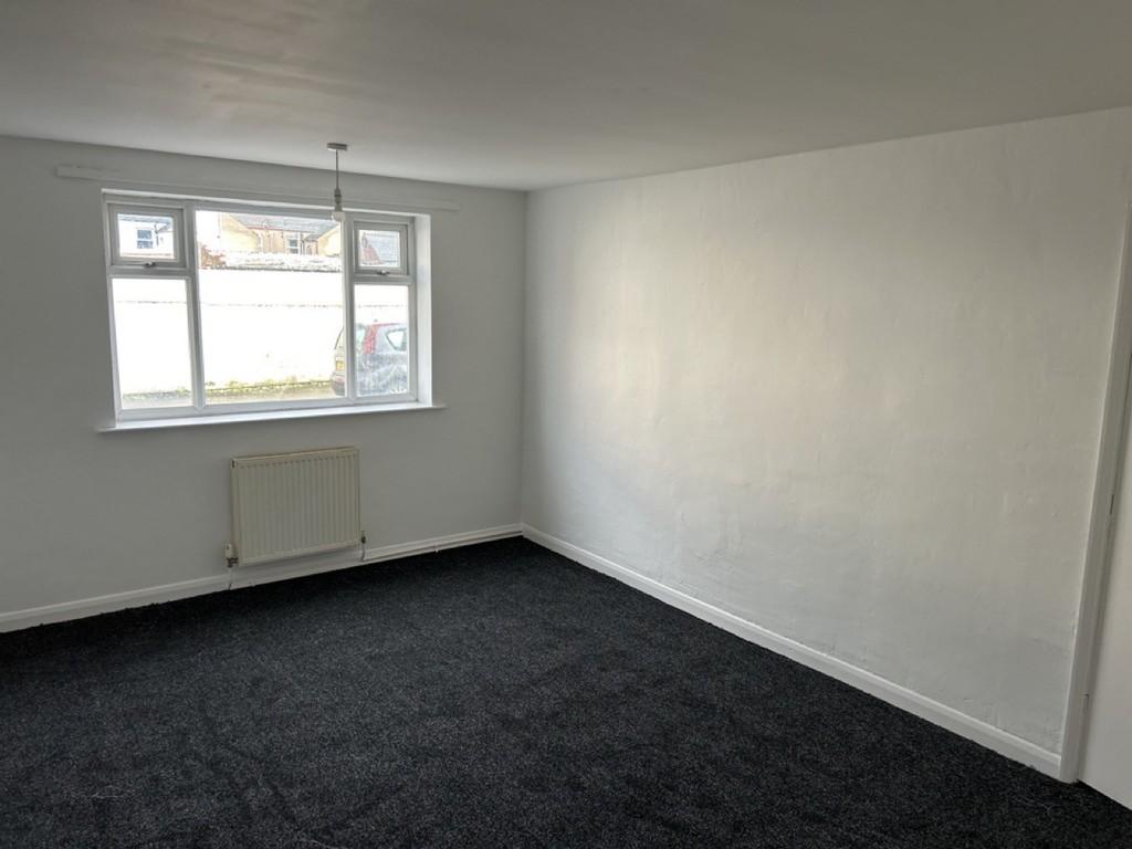 Thumbnail image4