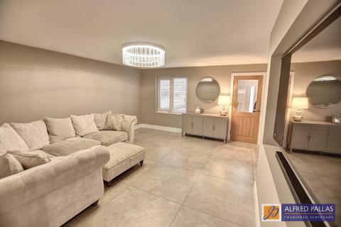 undefined, Whiterocks Grove, Whitburn