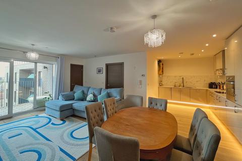 2 bedroom apartment for sale, Victoria Avenue, Southend On Sea SS2