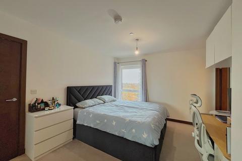 2 bedroom apartment for sale, Victoria Avenue, Southend On Sea SS2