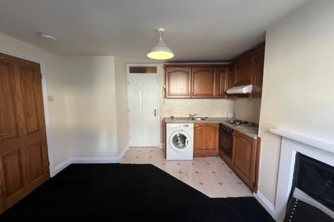1 bedroom flat to rent, Sun Street, Waltham Abbey
