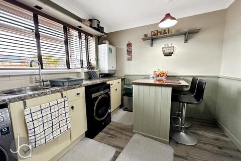 2 bedroom maisonette for sale, Geranium Walk, Colchester