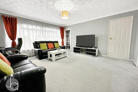 2 bedroom maisonette for sale, Geranium Walk, Colchester
