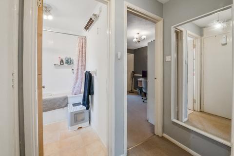 undefined, Cooper Close, Greenhithe, DA9