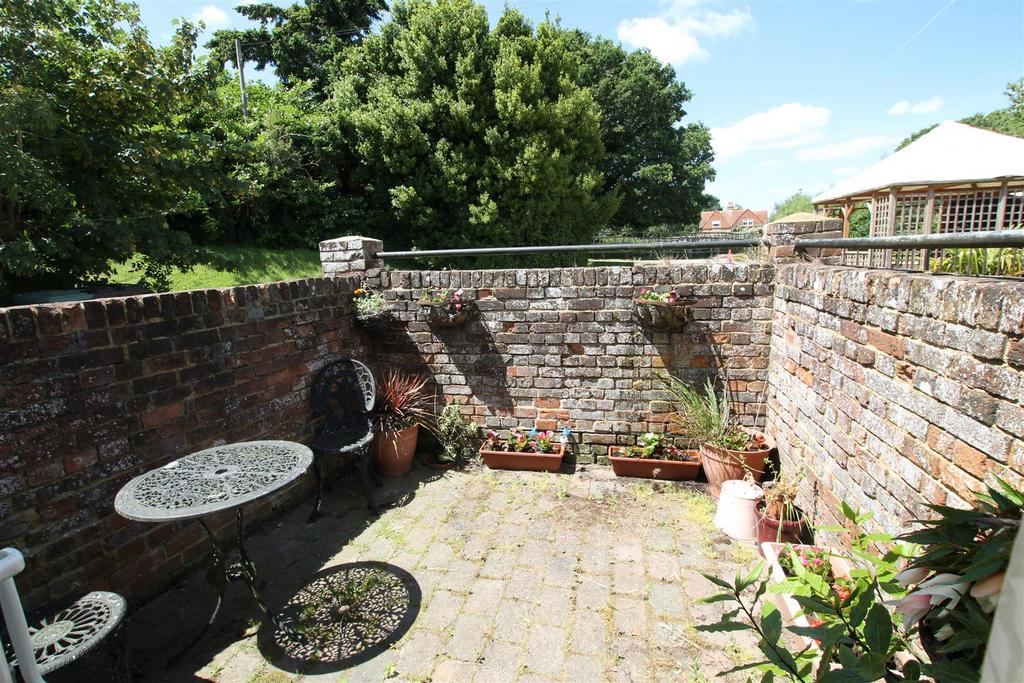 Courtyard.jpg