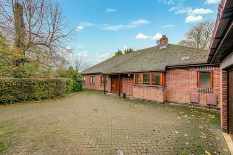 3 bedroom detached bungalow for sale, Leicester, Leicestershire LE2
