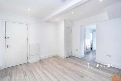 1 bedroom flat to rent, Portswood Road, Southampton, Hampshire, SO17